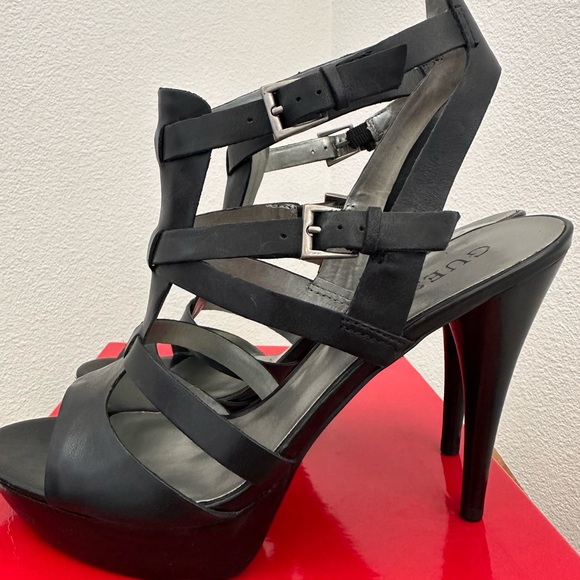 GUESS strap heels black leather - Picture 6 of 7